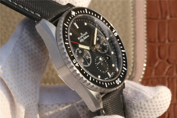 宝珀五十噚系列5200-1110-B52A腕表