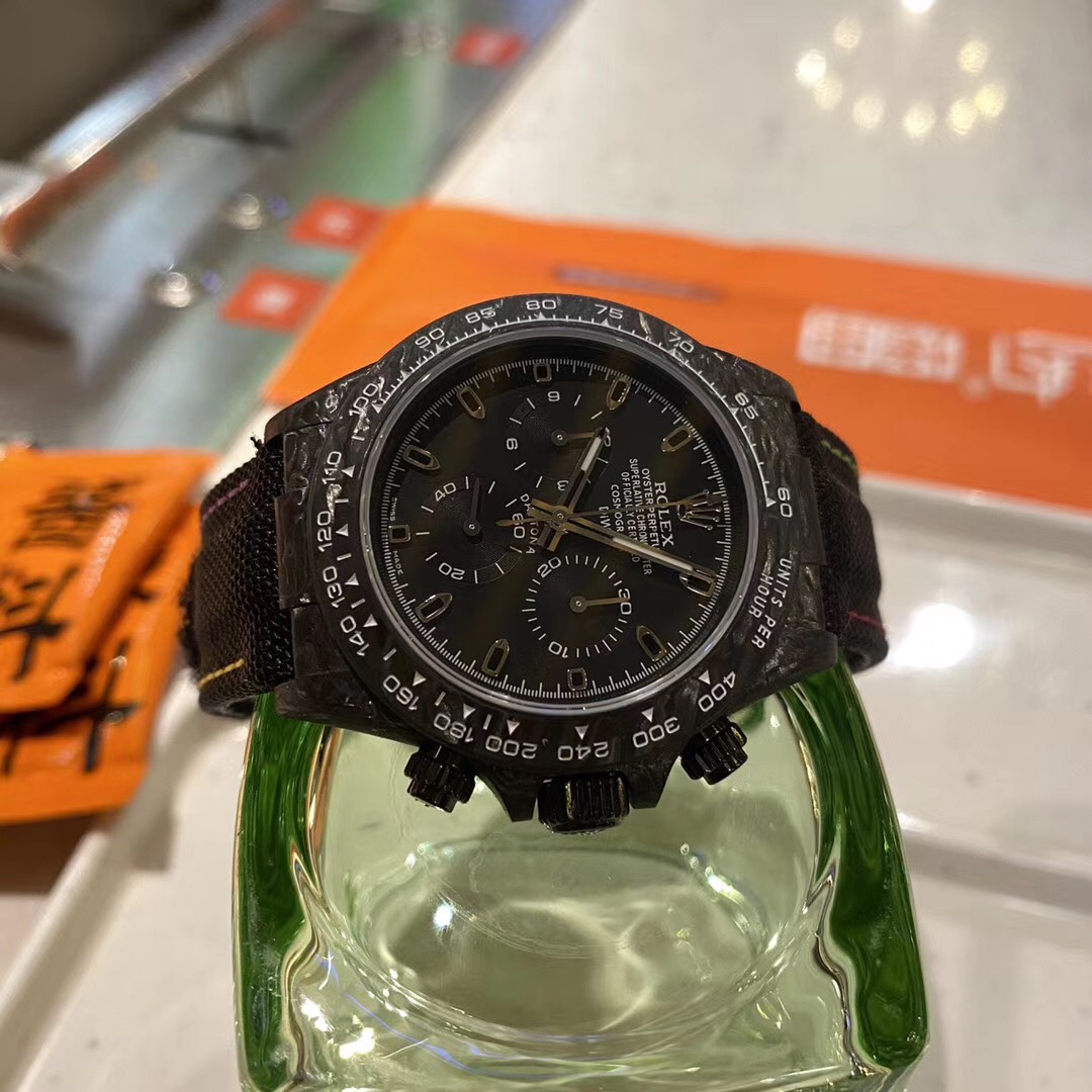 史上最轻劳力士迪通拿——Diw劳力士碳纤维迪通拿完美结合4130机芯 