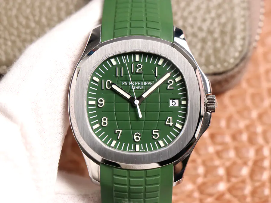 百达翡丽AQUANAUT系列5168G-001腕表 (绿色)