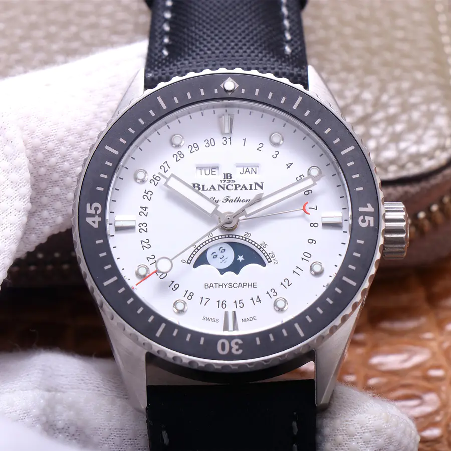宝珀五十噚系列5054-1110-B52A腕表 (白色)