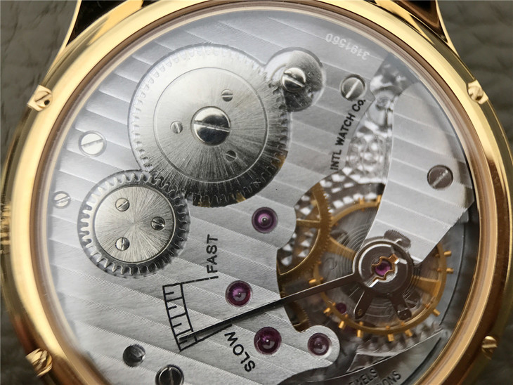 IWC万国表葡萄牙系列IW545409腕表 (18K黄金色)