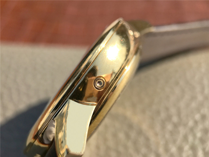 江诗丹顿传承系列4010U/000R-B329腕表 (黄金版白面)