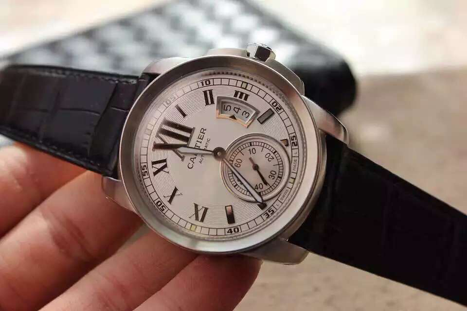 卡地亚CALIBRE DE CARTIER 系列W7100037腕表