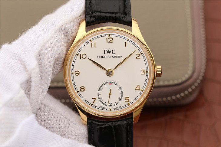 IWC万国表葡萄牙系列IW545409腕表 (18K黄金色)