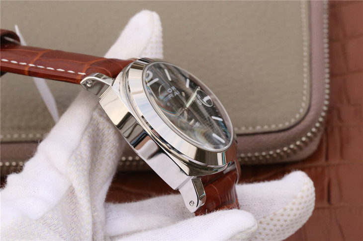 沛纳海特别版腕表系列PAM 00028腕表