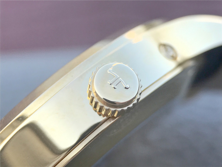 积家大师系列Q151242A腕表 (黄金壳)