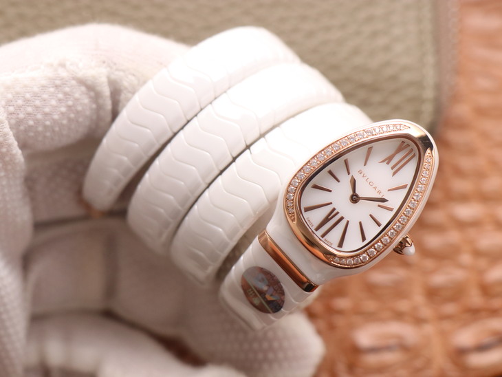 宝格丽SERPENTI系列白色陶瓷腕表腕表