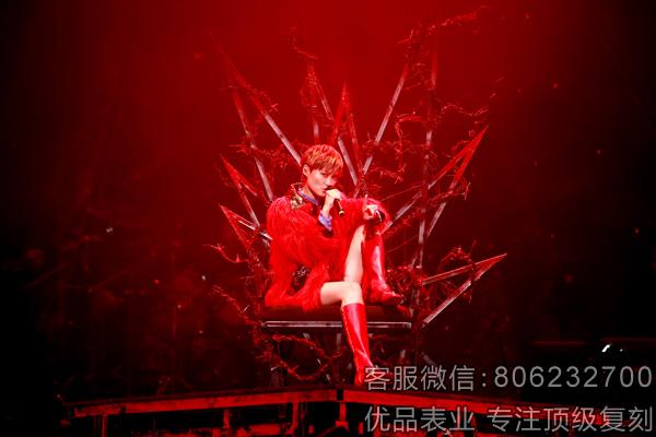 李宇春佩戴GUCCI腕表首饰开启巡回演唱会