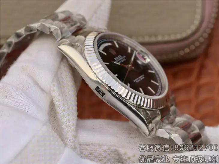 劳力士高仿星期日历型系列228239黑盘