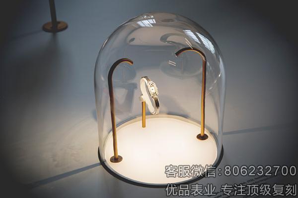 妮可·基德曼优雅揭幕欧米茄“她的时光”展览