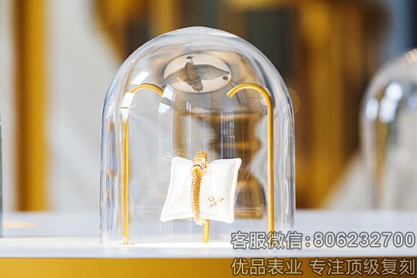 妮可·基德曼优雅揭幕欧米茄“她的时光”展览