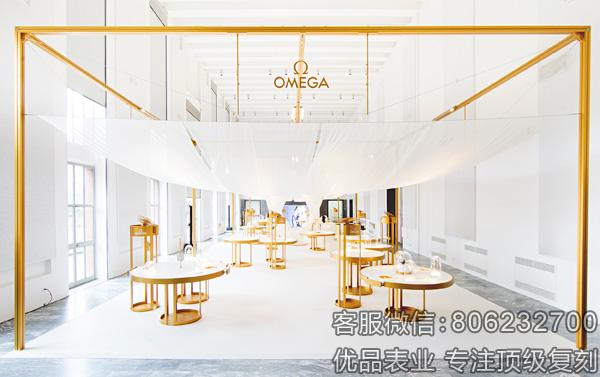 妮可·基德曼优雅揭幕欧米茄“她的时光”展览