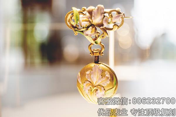 妮可·基德曼优雅揭幕欧米茄“她的时光”展览