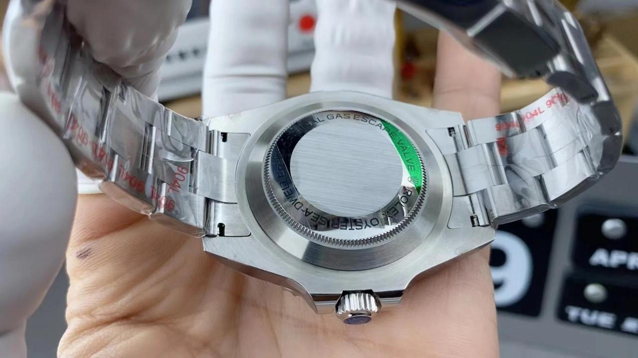 劳力士海使型系列m126600-0001腕表红色鬼王
